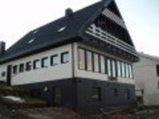 Traðartún 8