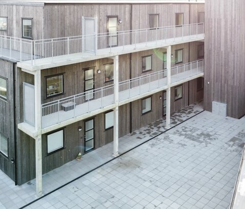 Undir Gráasteini 70U