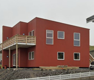 Grásteinsgøta 2B
