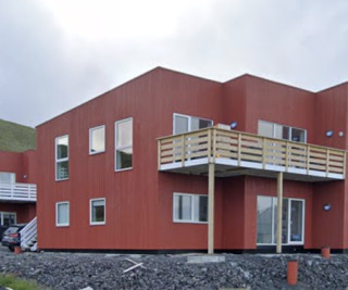 Grásteinsgøta 2A