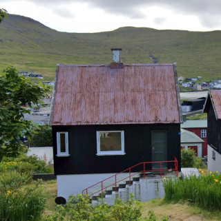 Skúlabrekkan 1