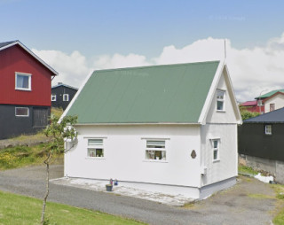 Høvdarhagavegur 8