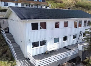 Grannatún 12