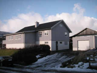 Mouritsarvegur 1