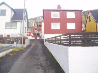 Tvøravegur 11