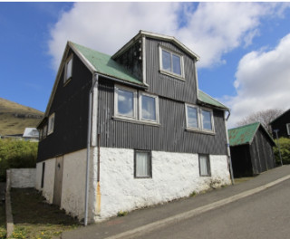 Varðagøta 23