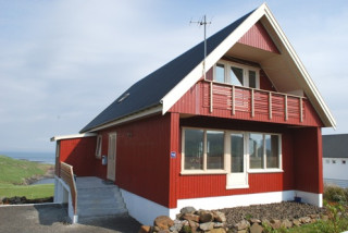 á Fløttinum 16