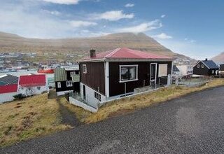 Garðavegur 61