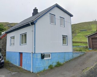 Rættarvegur 14