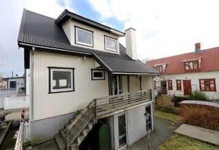 Varðagøta 3